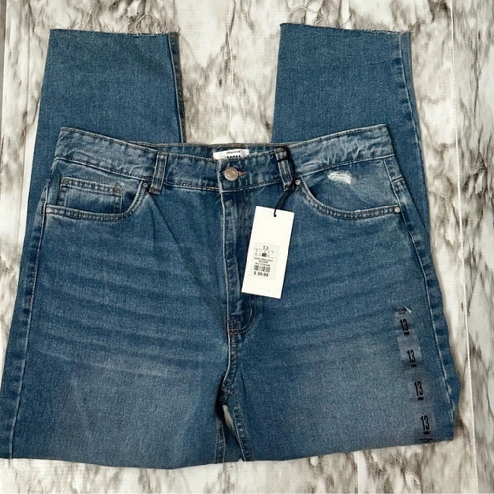 Refuge Blue Relaxed Jeans with Distressed Details Mom Jeans Raw Hem Cropped Fall